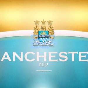 斯洛特坦承战术困境，对阵曼城的高压逼抢，我们后场出球与球权控制遭遇严峻挑战